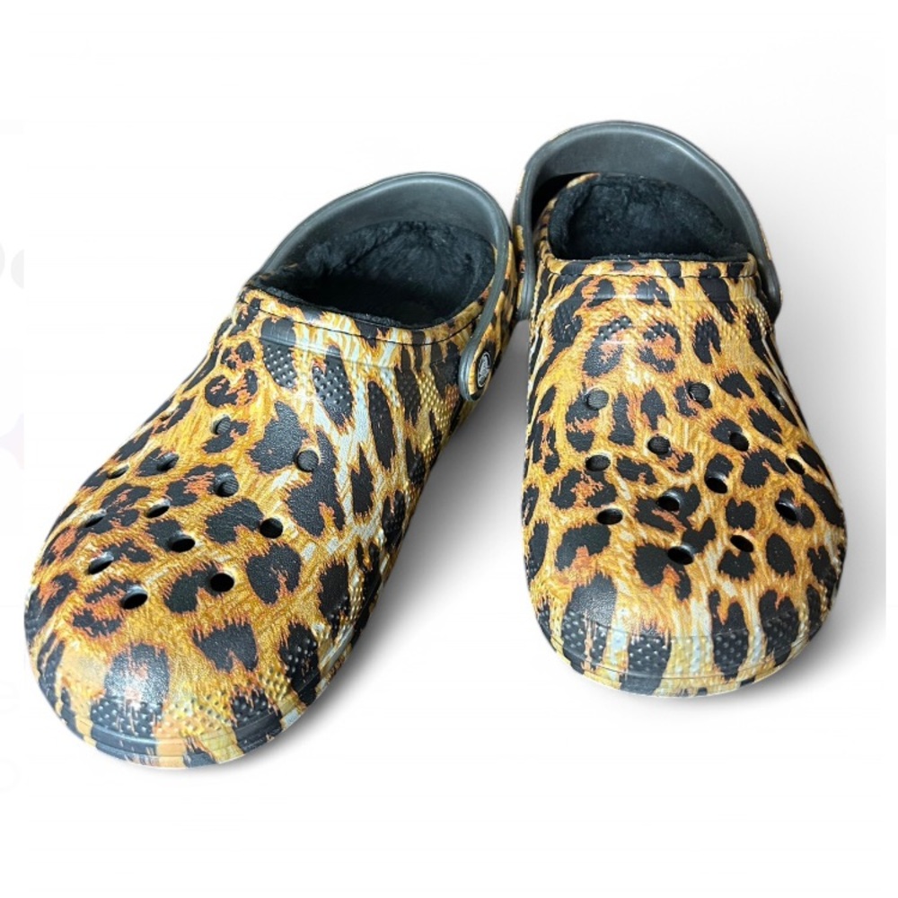 Crocs Cheetah Leopard unisex Classic Clogs Women 9 Men 7 Comfort Slip On